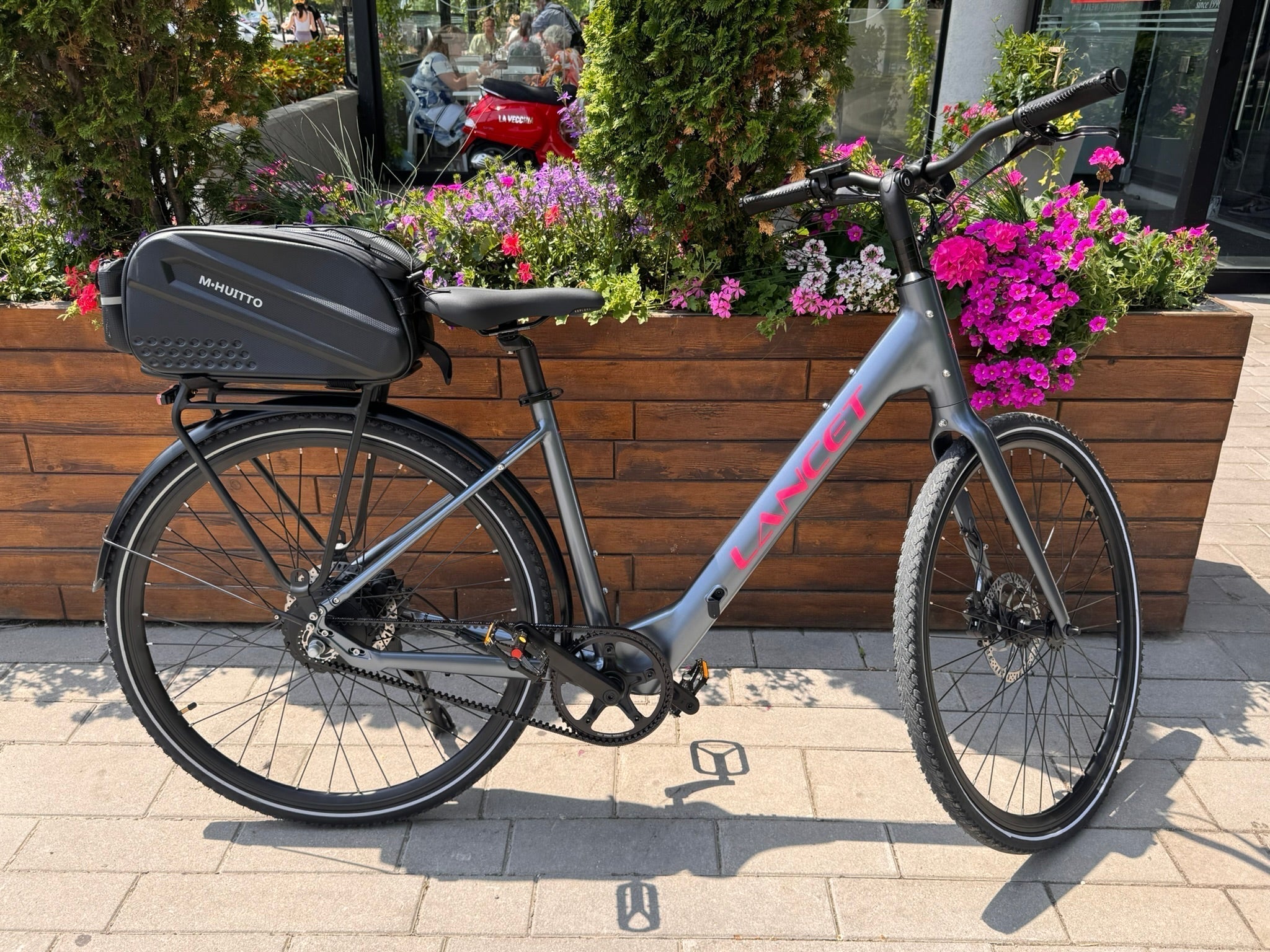 Discover the Lancet II Series, The Next Generation of our Step-Thru E-bikes!